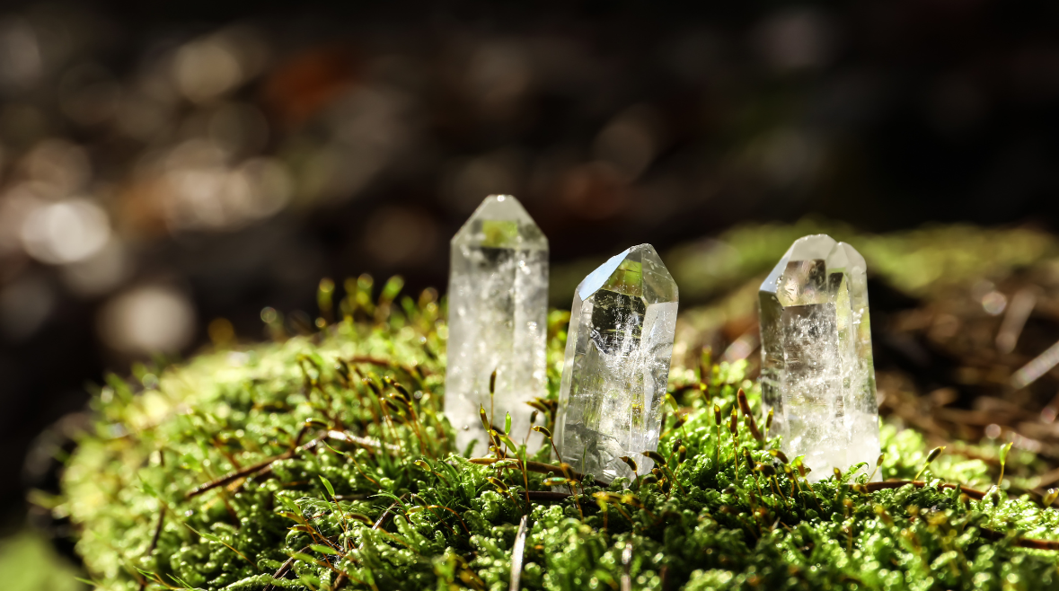 Clear Quartz 101: Unveiling the Magic of the 'Master Healer' Stone