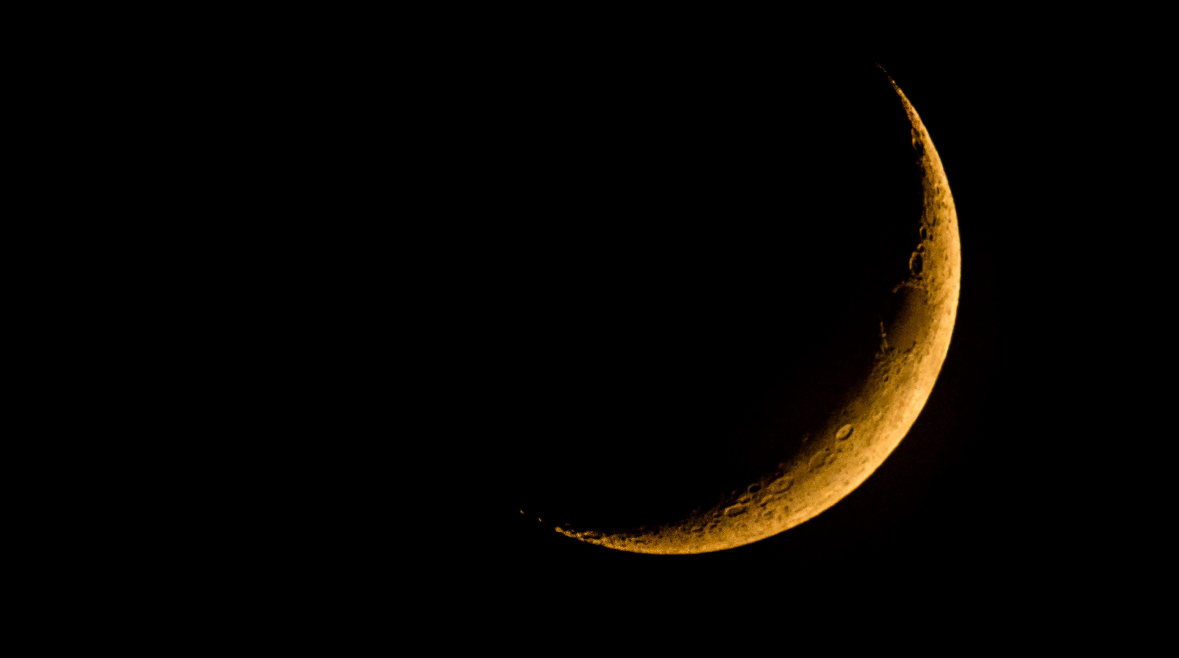 Why Intention Setting on New Moon is Key to Achieving Your Goals