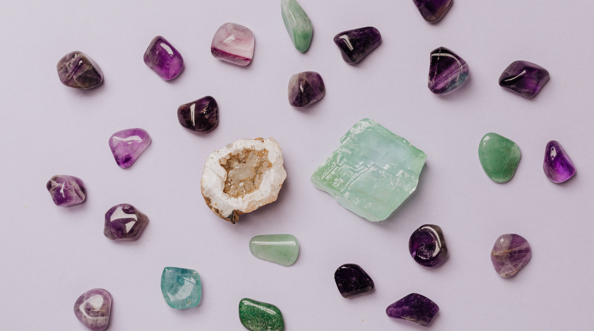 5 Powerful Abundance Crystals for Attracting Success and Prosperity
