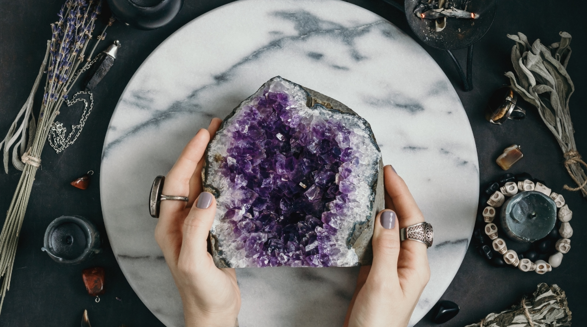 Unlock the Mystical Powers of Amethyst: Your Ultimate Guide to Healing, Tranquility, and Spiritual Wisdom