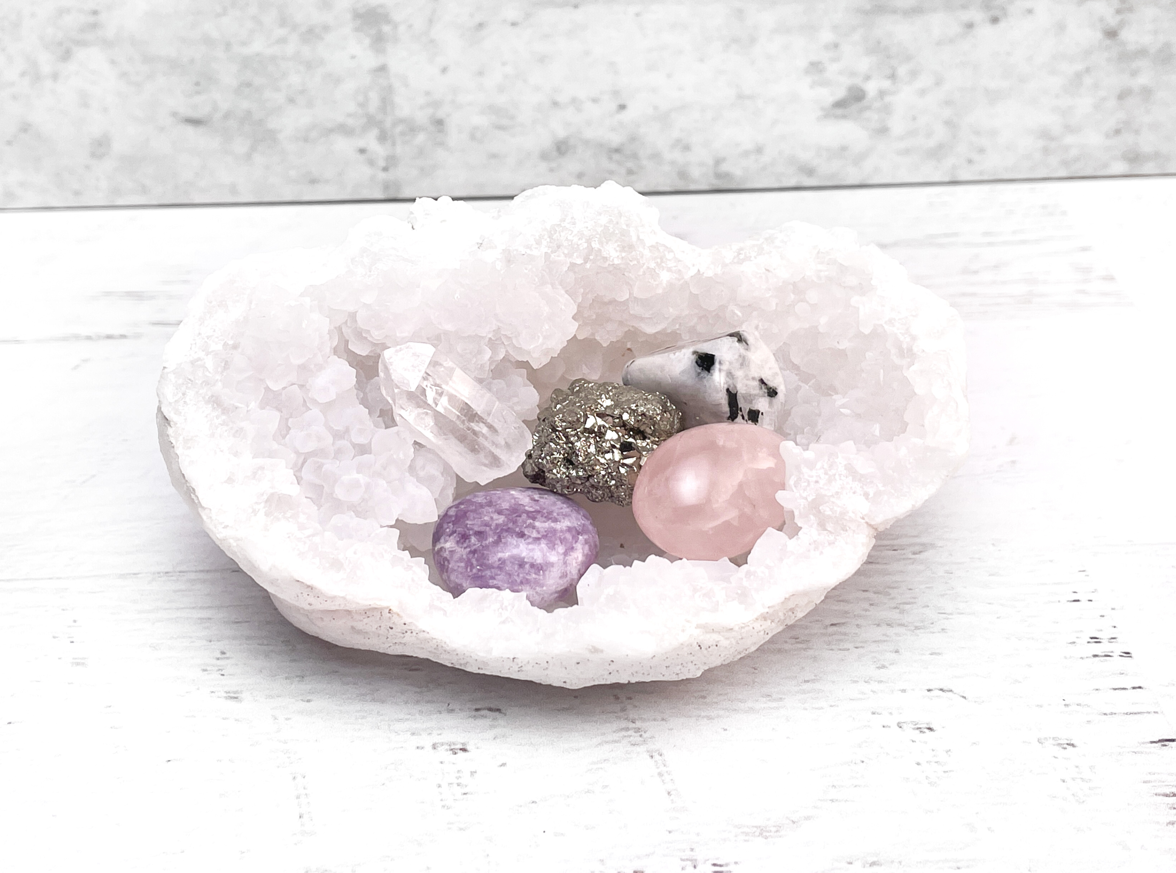 Buy Online Latest and Unique Grief & Loss Crystals Pocket Bundle | Shop Best Spiritual Items - The Mystical Ritual