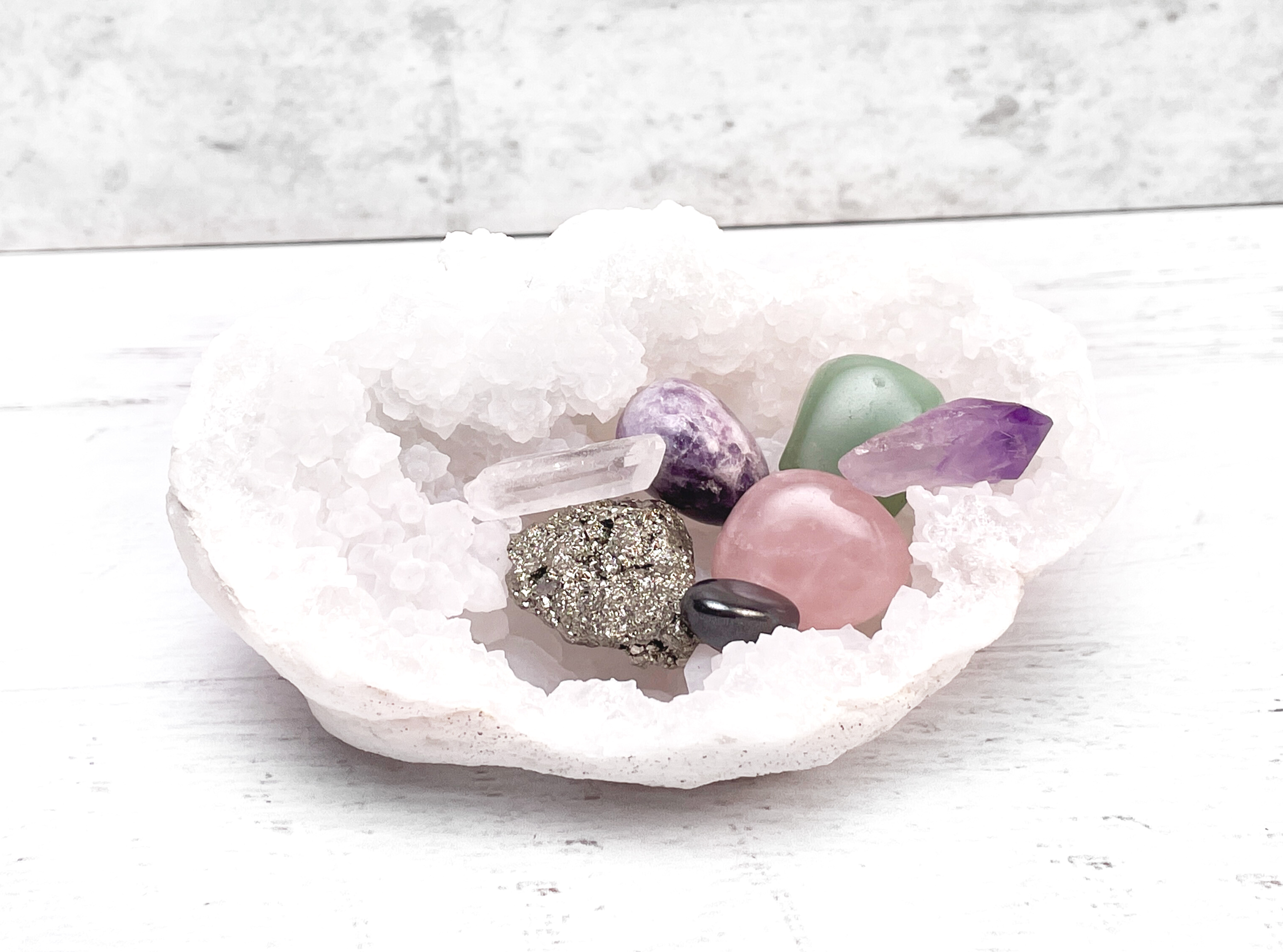 Buy Online Latest and Unique Healing Crystals Pocket Bundle | Shop Best Spiritual Items - The Mystical Ritual